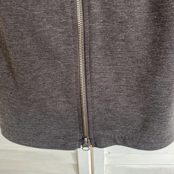 B.B. DAKOTA Gray Sleeveless Bodicon Full zipper front Dress, Size Medium* - Picture 3 of 5